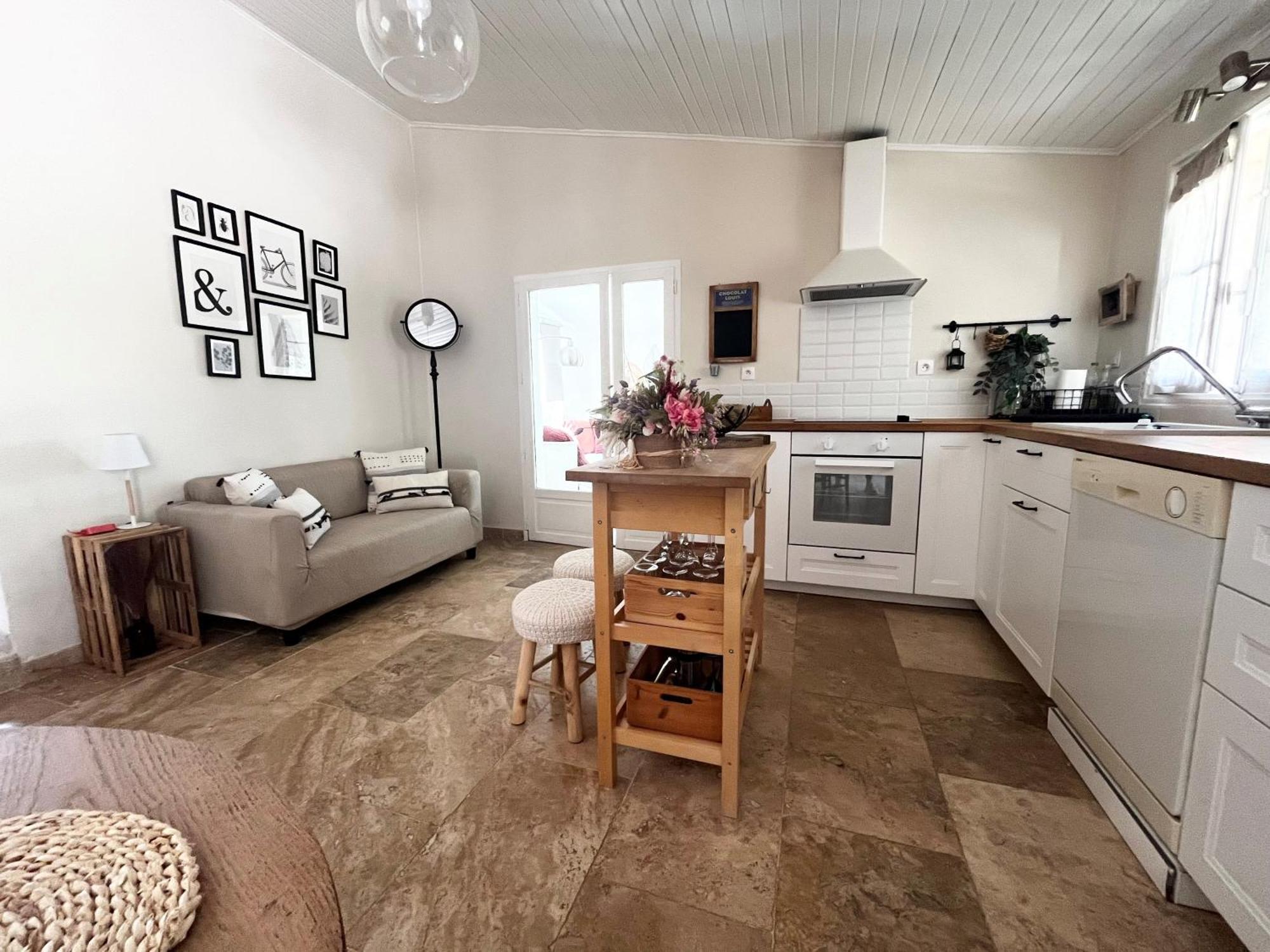 Maison Provencale Au Calme De La Campagne Avec Jacuzzi Aix-en-Provence Luaran gambar