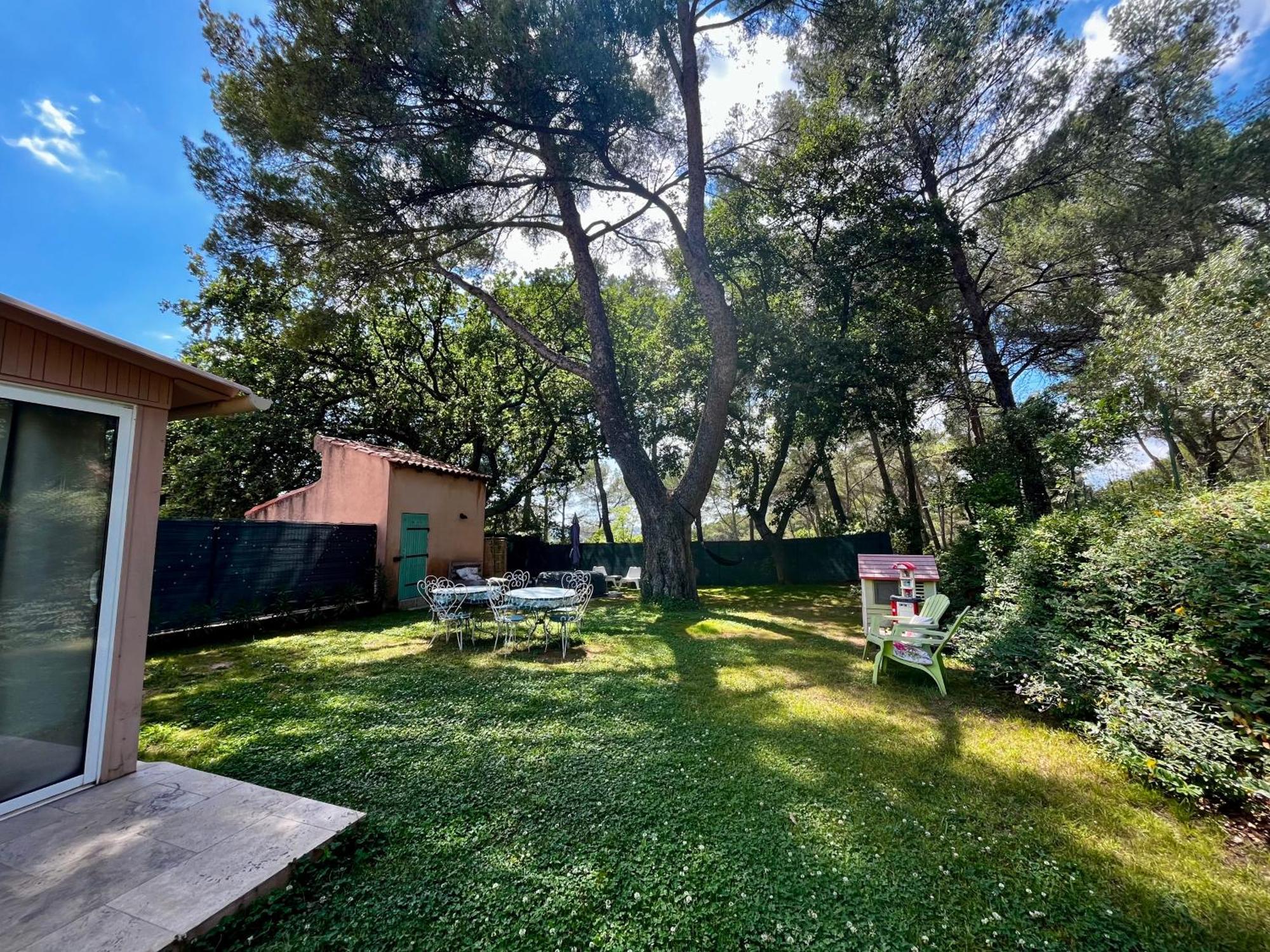 Maison Provencale Au Calme De La Campagne Avec Jacuzzi Aix-en-Provence Luaran gambar